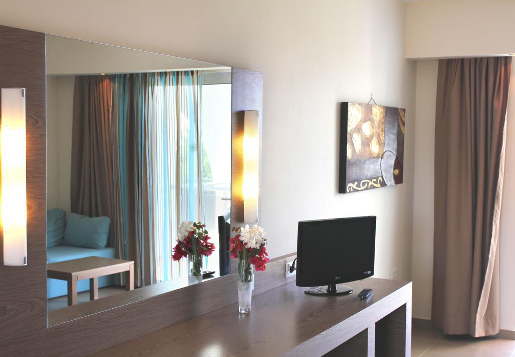 Sea Melody Beach Hotel Apartments Ialysos  Pokoj fotografie